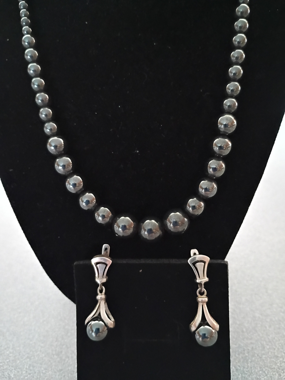 Vintage and Rare Gorgeous Hematite 18" Necklace 925 Earrings Exc. Cond Must See!